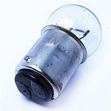 Лампочка В15 24V 10W 12546 фото